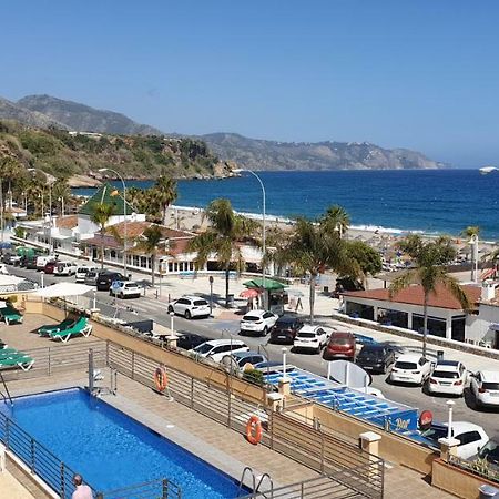 Apartamentos Nerja Bahia Bagian luar foto