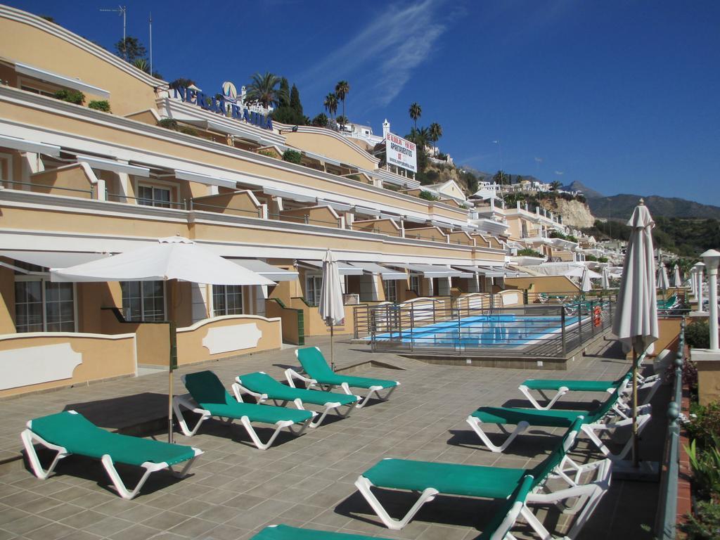 Apartamentos Nerja Bahia Bagian luar foto