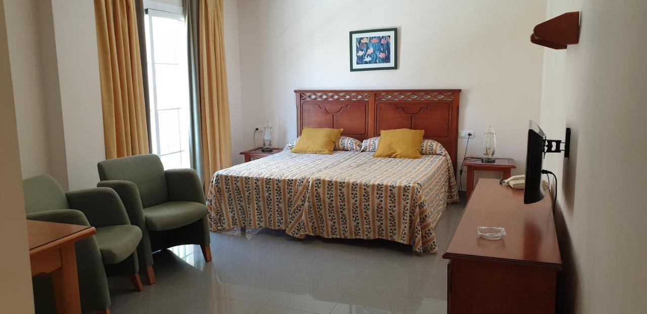 Apartamentos Nerja Bahia Bagian luar foto
